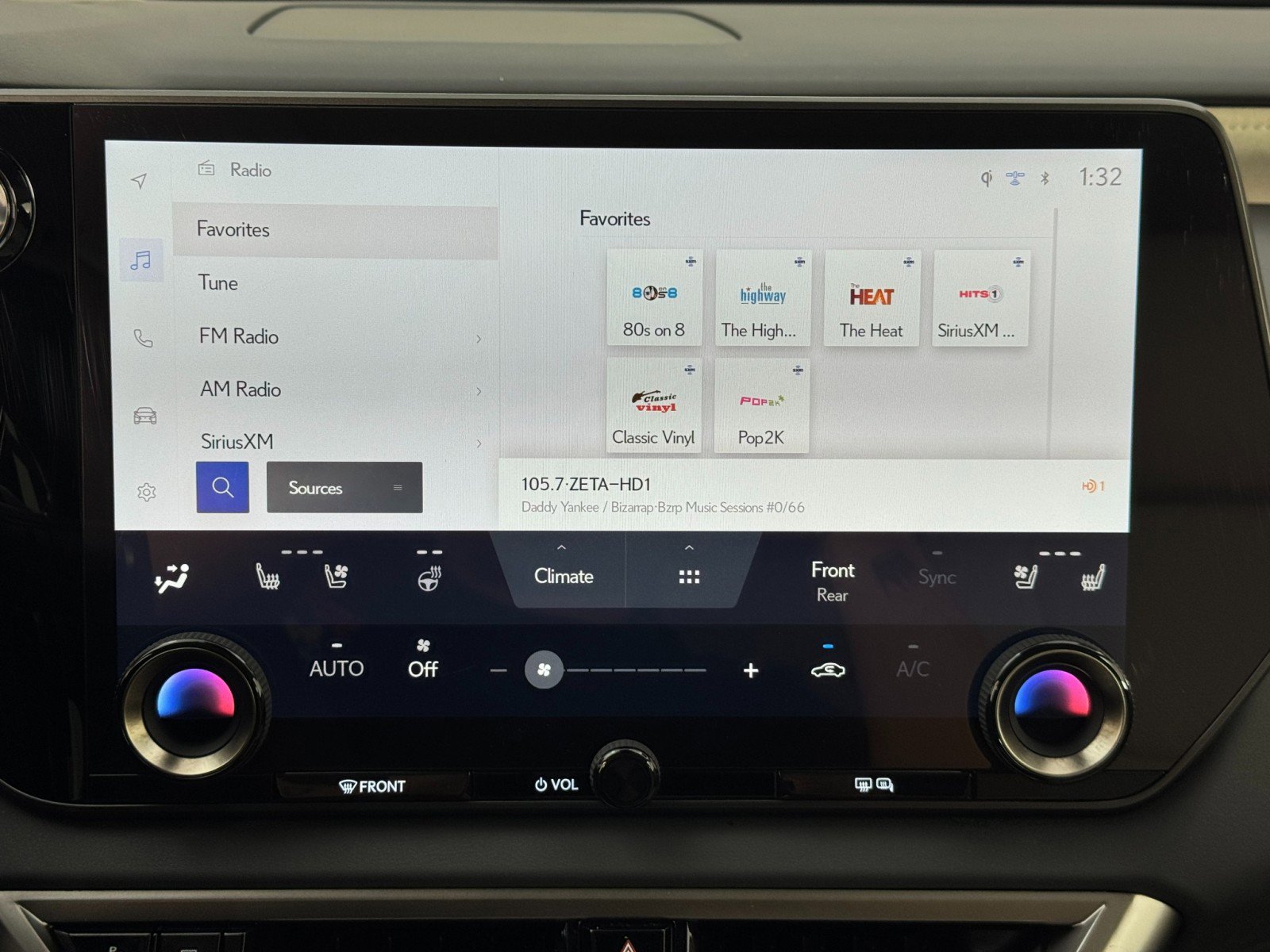 Used 2024 Lexus RX 350 Luxury w/ Convenience Package image 29