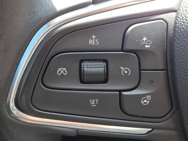 Used 2021 Buick Envision Essence w/ Sport Touring Package FWD image 33