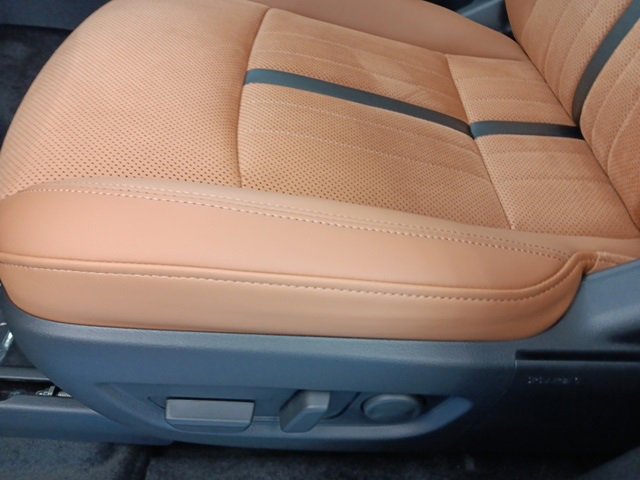 New 2025 MAZDA CX-70 3.3 Turbo S w/ Premium Plus image 18