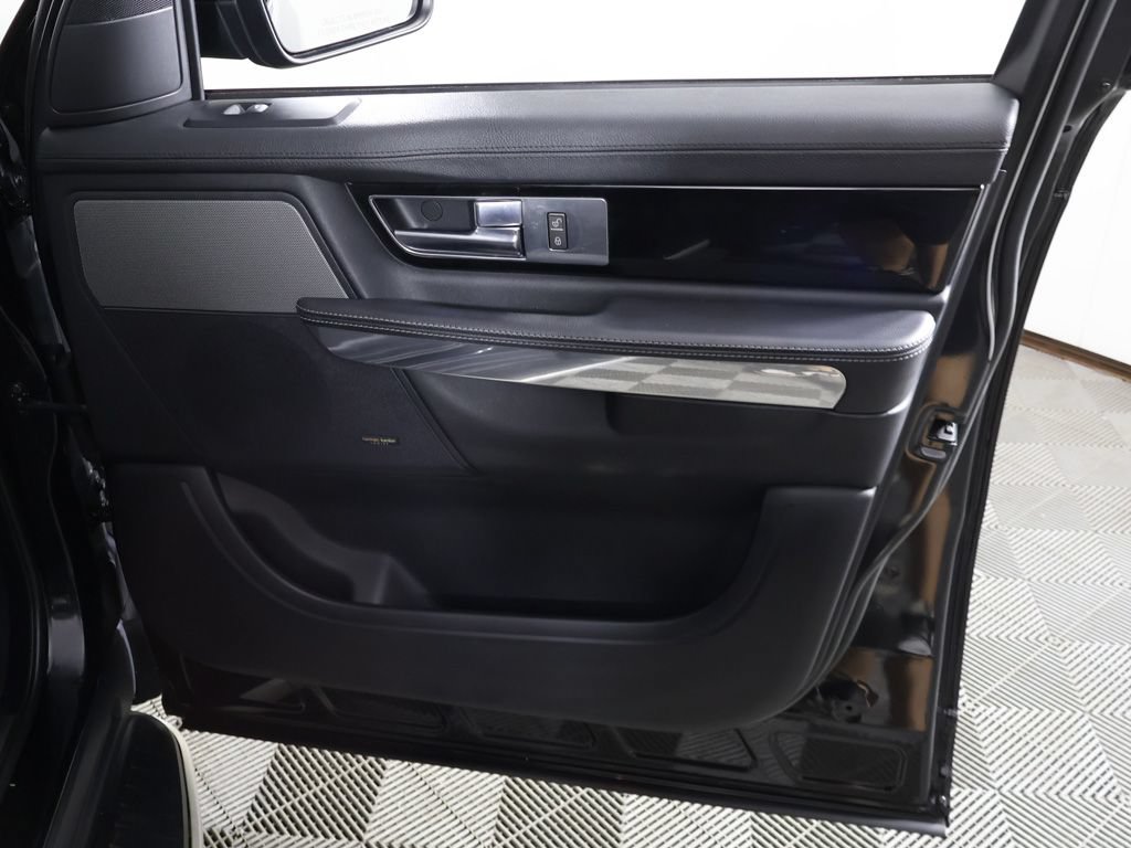 Used 2013 Land Rover Range Rover Sport GT Limited Edition w/ GT Limited Edition Pkg AWD/4WD image 23