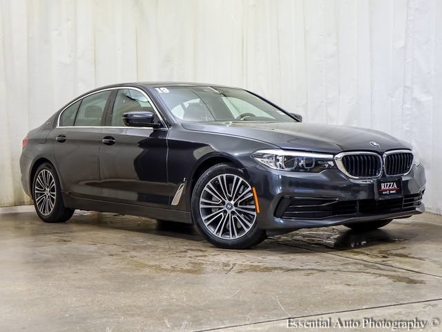 Used 2019 BMW 530e xDrive w/ Premium Package AWD/4WD image 2