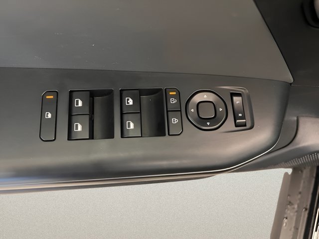 Used 2025 Kia K4 FWD image 13
