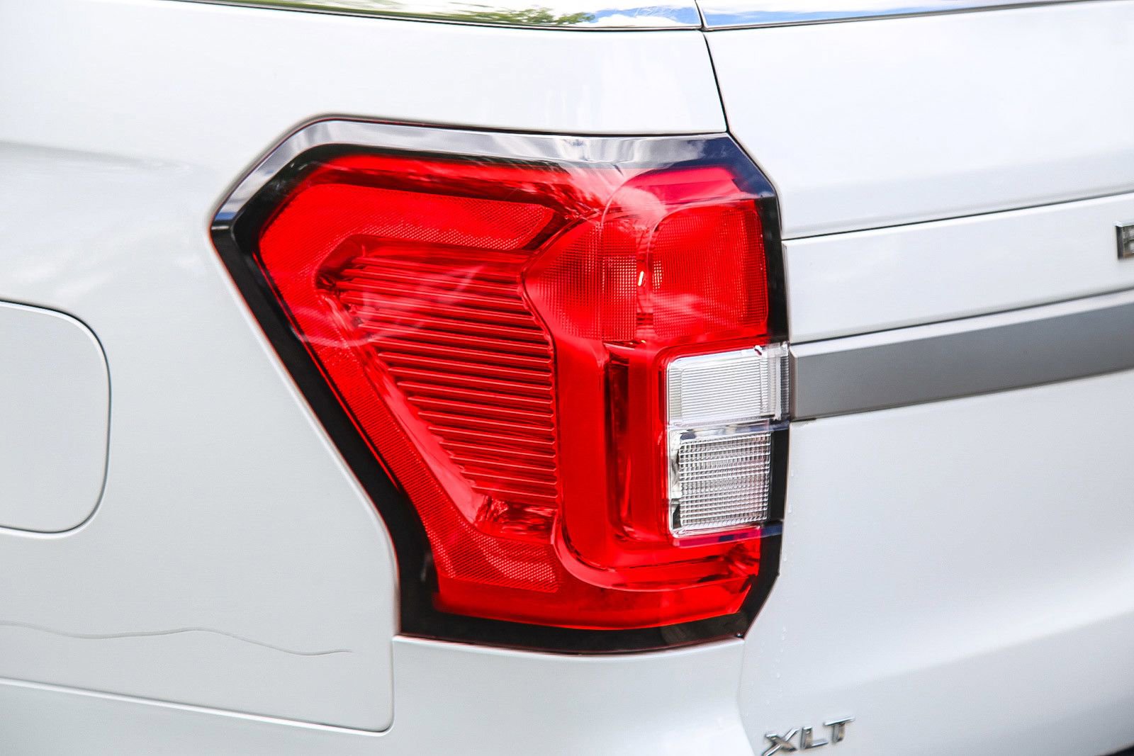 Used 2024 Ford Expedition Max XLT RWD image 8