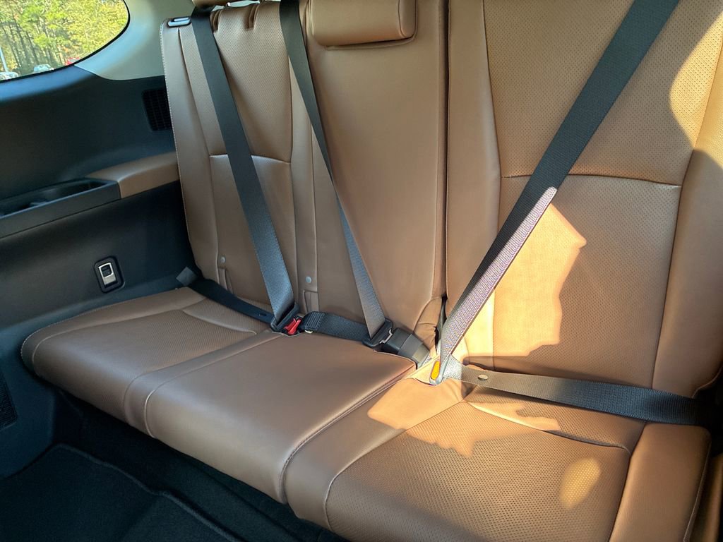 New 2026 Toyota Grand Highlander Platinum image 17