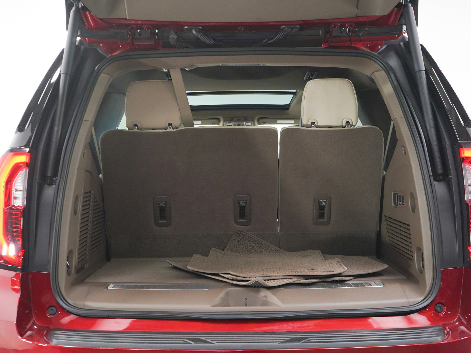 Used 2025 GMC Yukon Denali AWD/4WD image 18