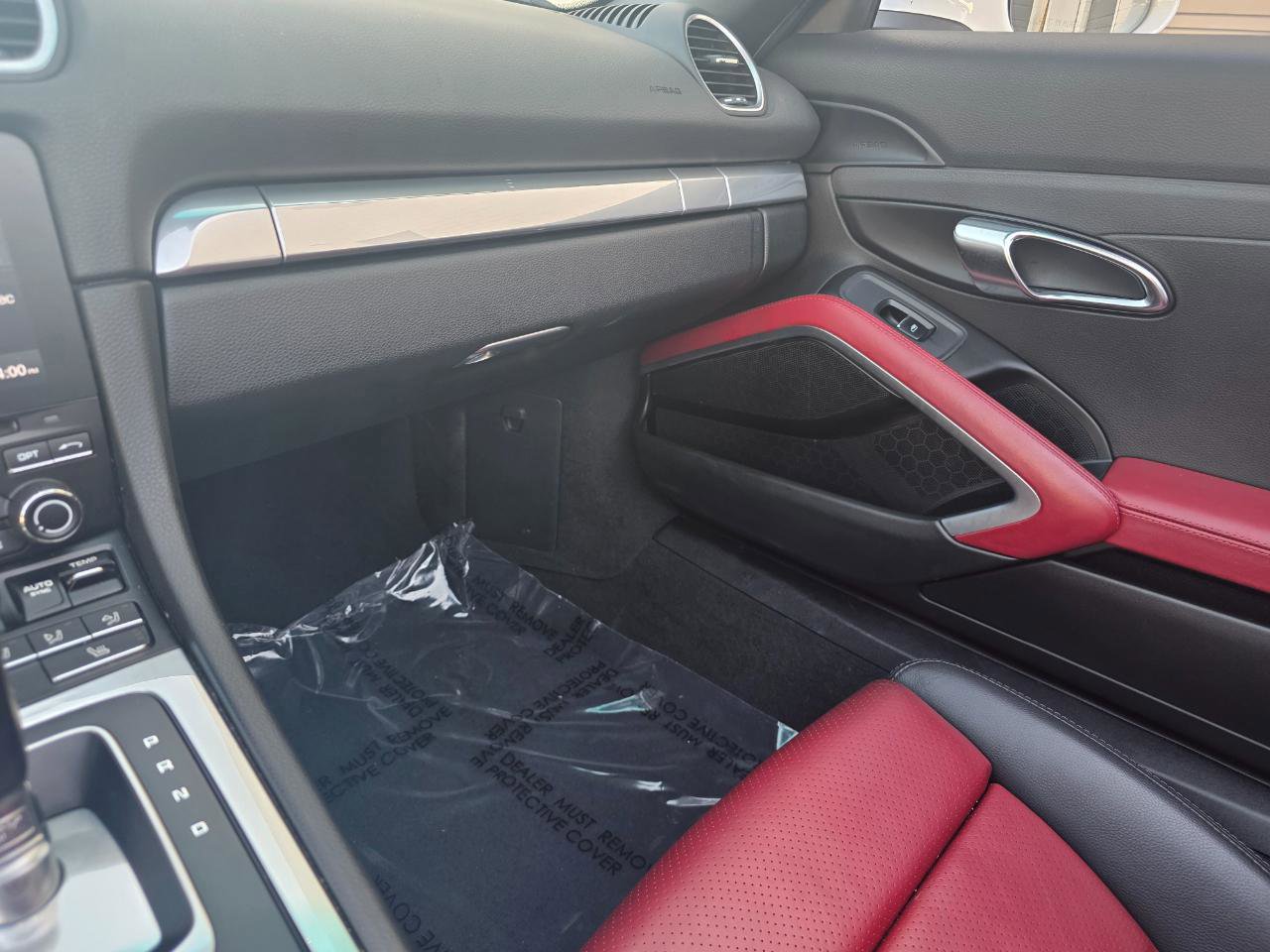 Used 2017 Porsche 718 Boxster RWD image 31