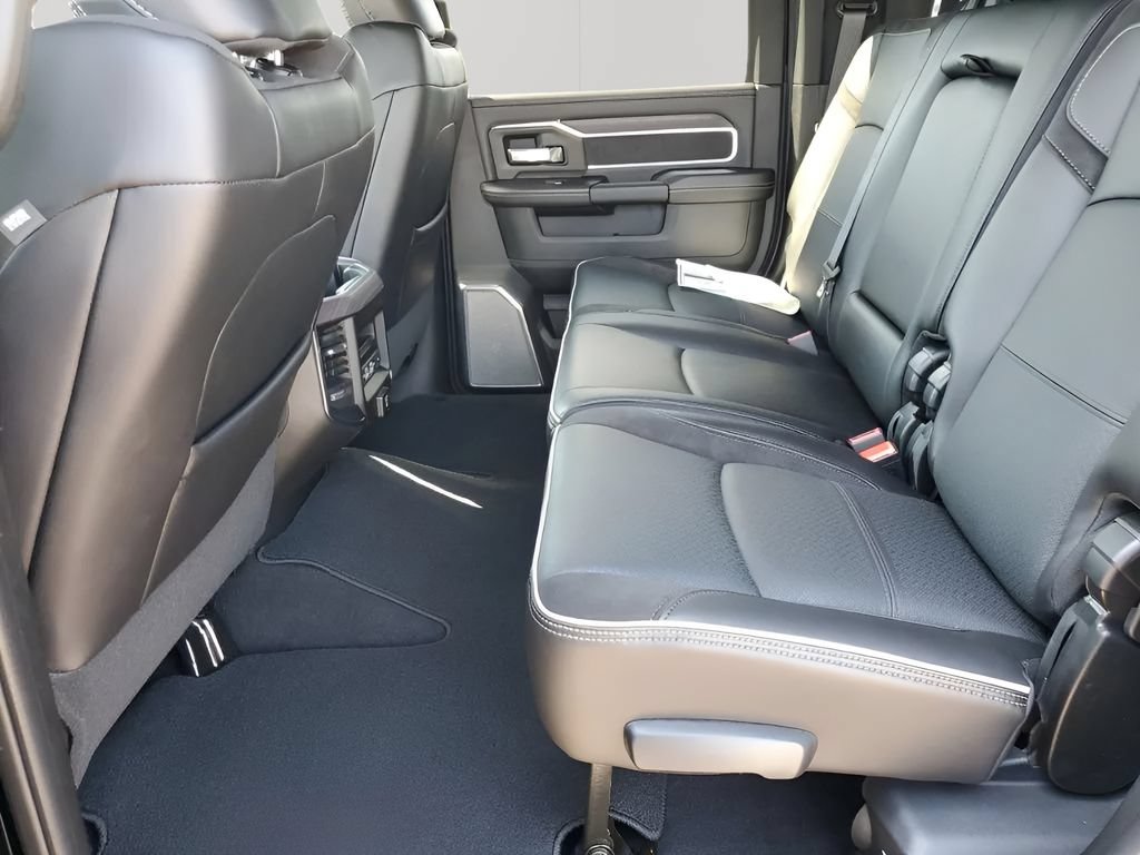 New 2025 RAM 2500 Laramie AWD/4WD image 69