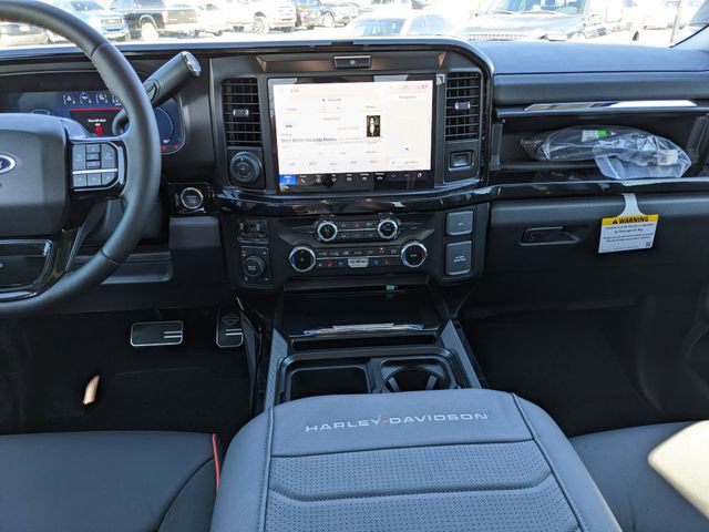 New 2026 Ford F250 Lariat w/ Black Appearance Package image 16