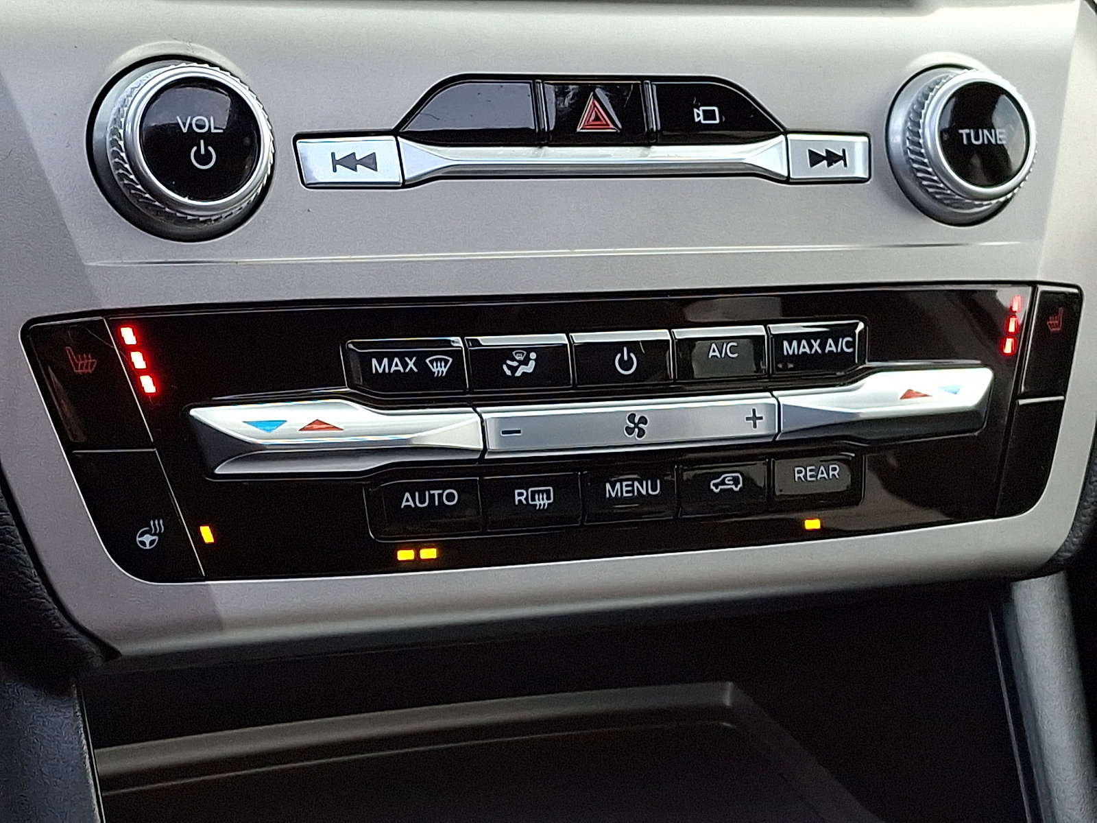 Used 2022 Ford Explorer Timberline image 17