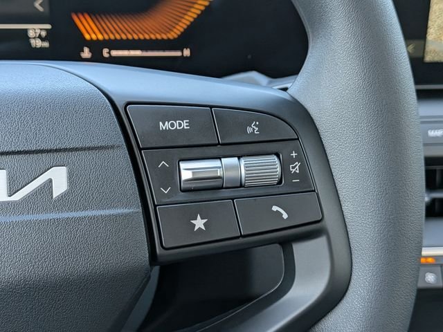 New 2026 Kia K4 FWD image 25