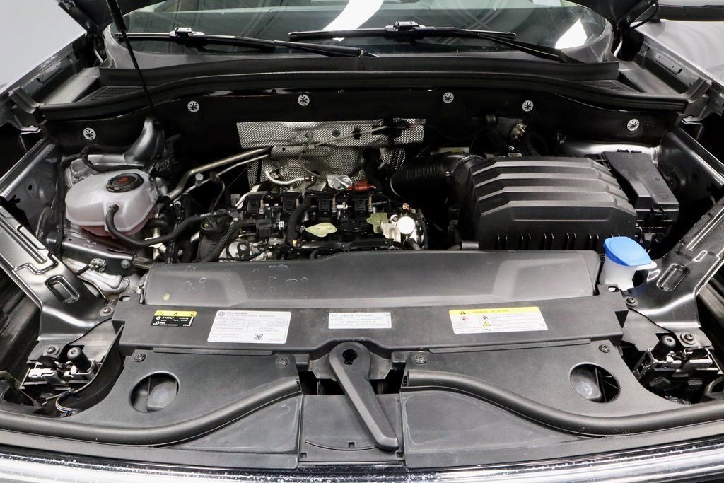 Used 2025 Volkswagen Atlas SE image 17