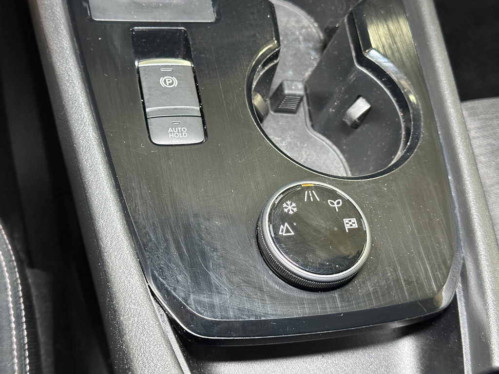 Used 2021 Nissan Rogue SV AWD/4WD image 30