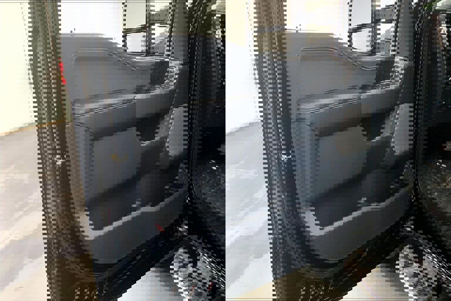 New 2026 Ford F250 Lariat w/ Chrome Package image 10