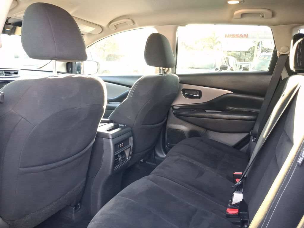 Used 2023 Nissan Murano S FWD image 7