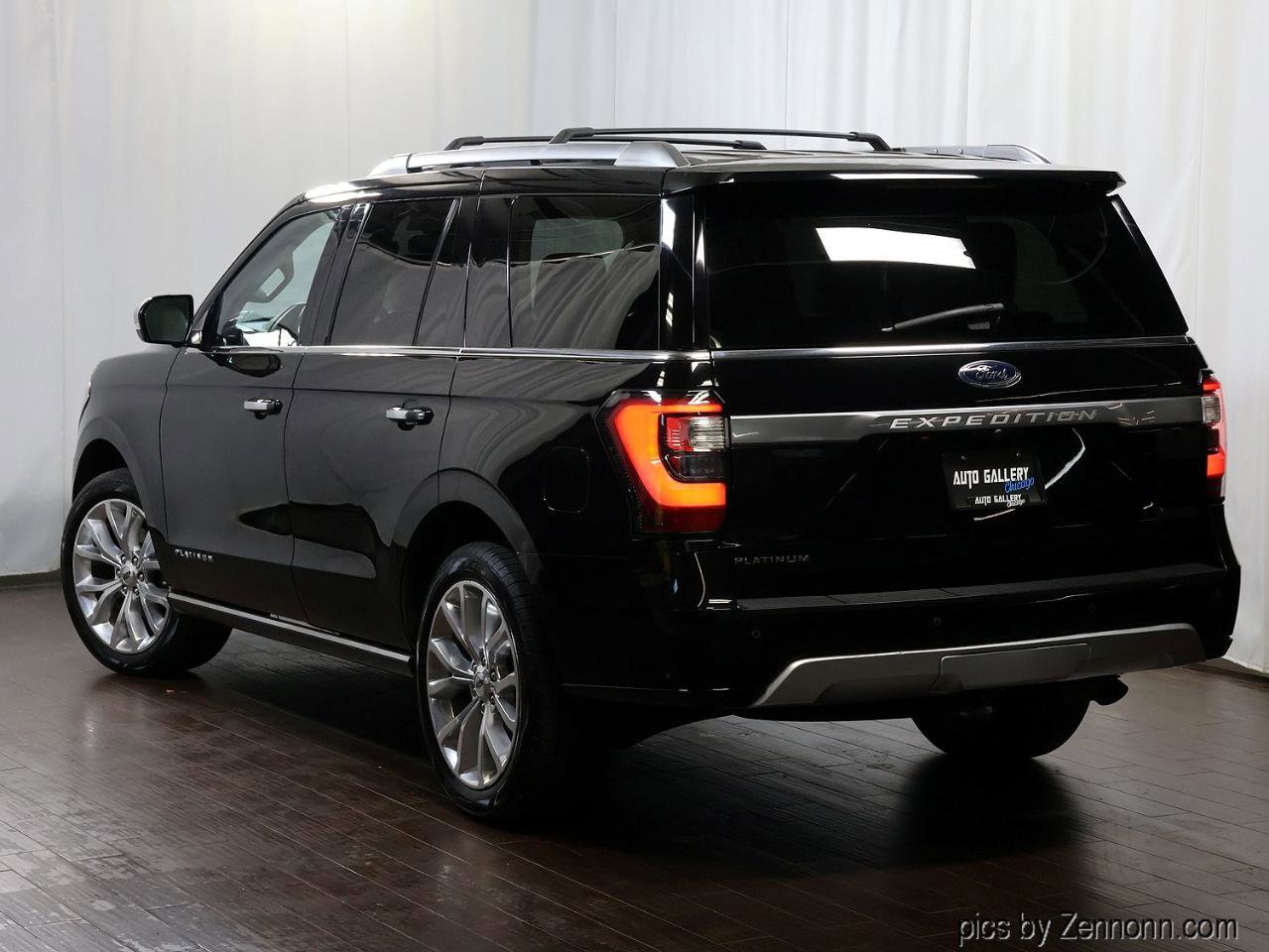 Used 2018 Ford Expedition Platinum image 8