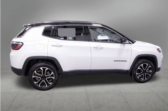 Used 2022 Jeep Compass Limited AWD/4WD image 6