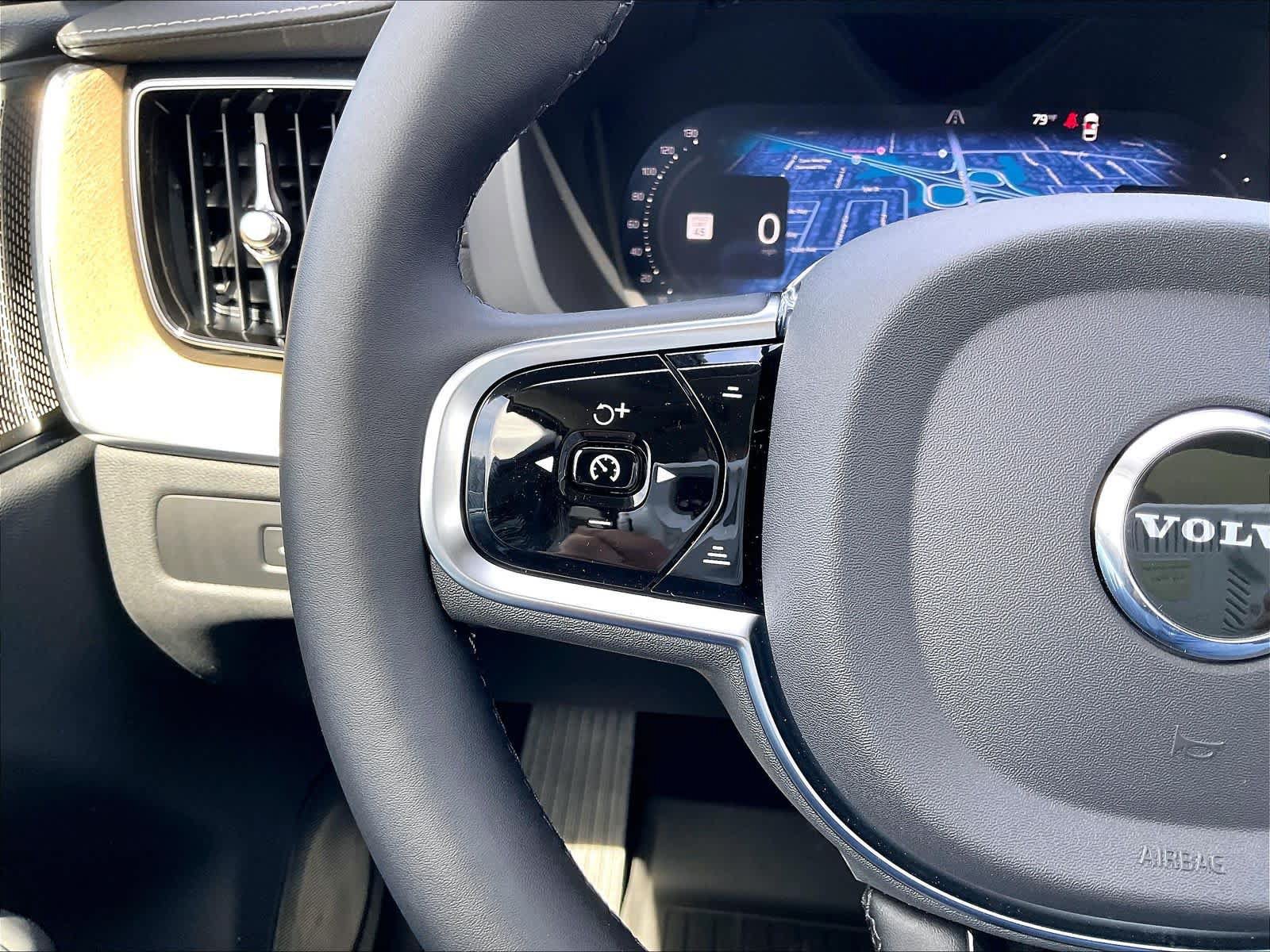 New 2026 Volvo XC60 T8 Ultra w/ Climate Package AWD/4WD image 17