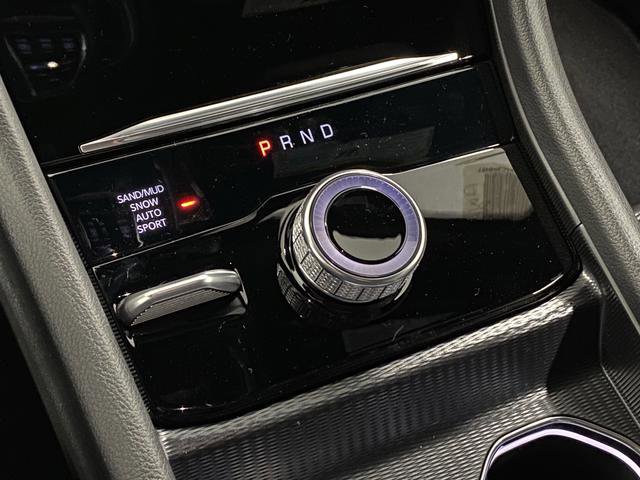 New 2025 Jeep Grand Cherokee Limited w/ Trailer Tow Package image 22