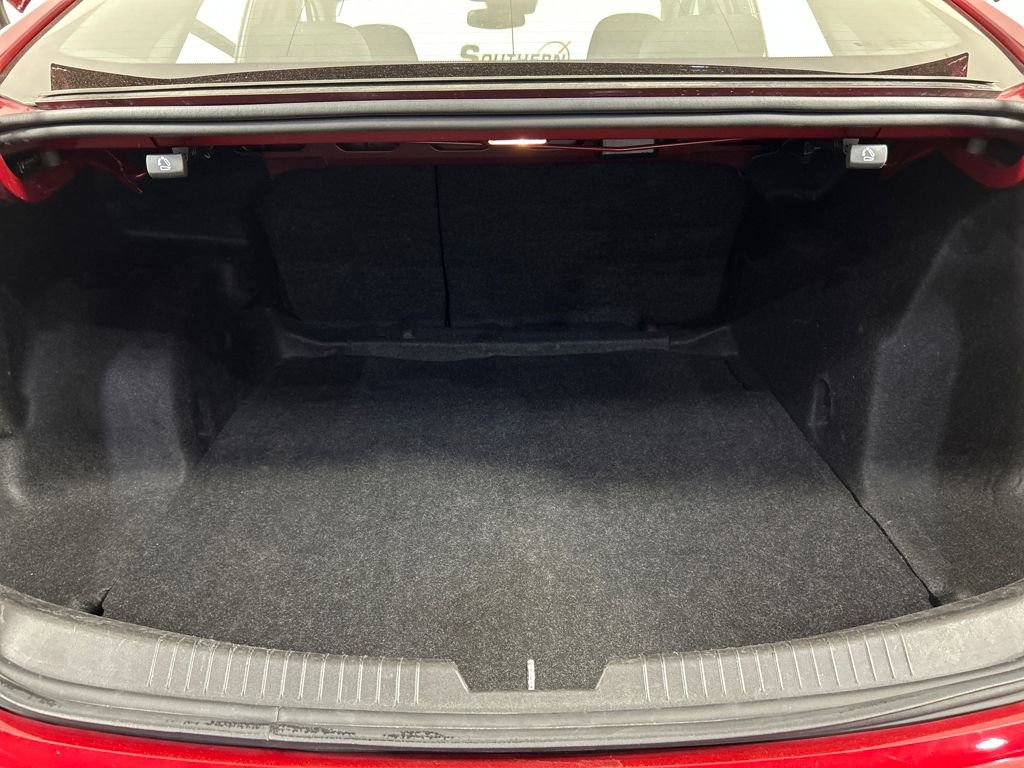 Used 2024 Chevrolet Malibu LT image 19