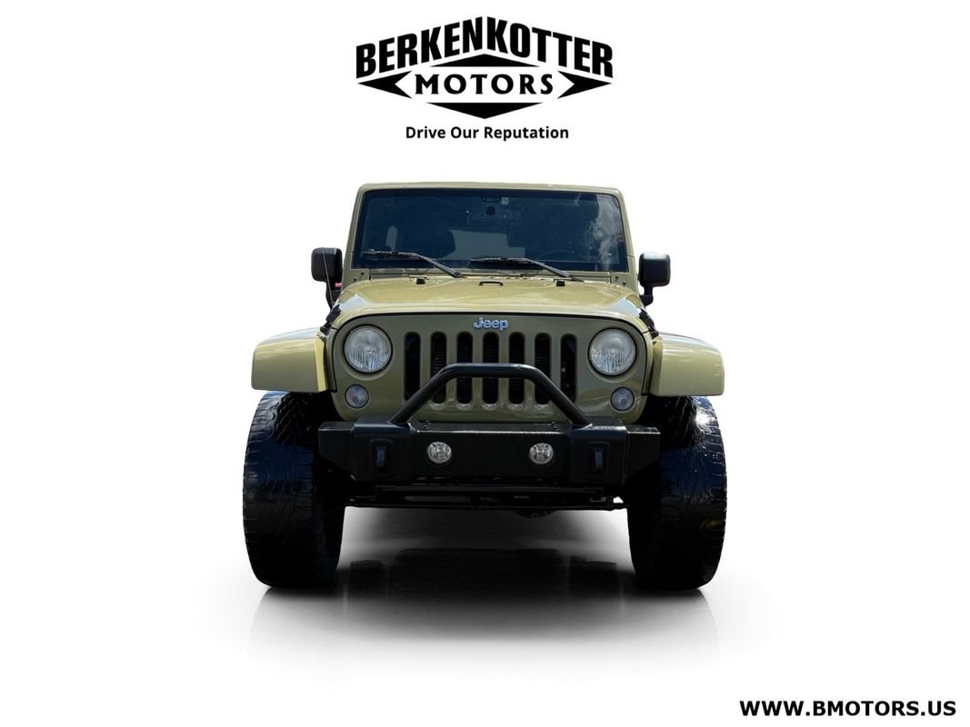 Used 2013 Jeep Wrangler Unlimited Sahara w/ Connectivity Group AWD/4WD image 8