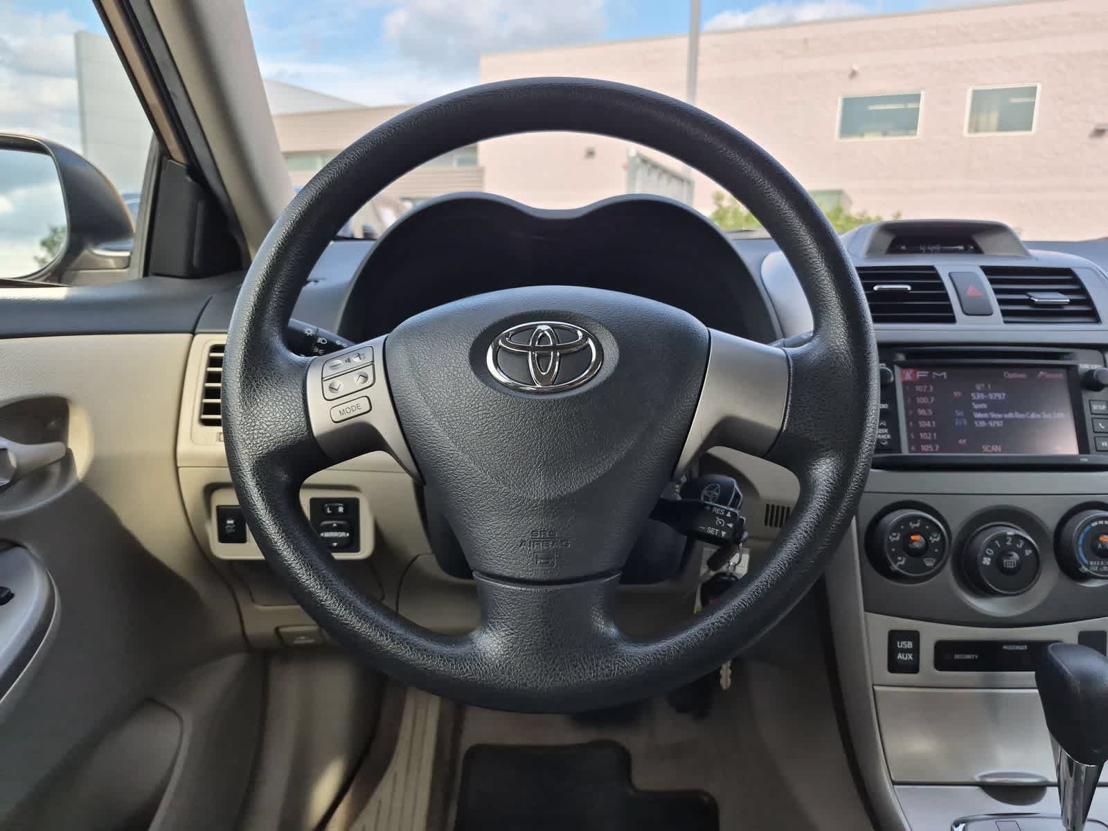 Used 2013 Toyota Corolla LE FWD image 22