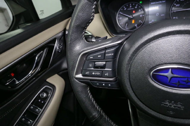 Used 2025 Subaru Outback Limited AWD/4WD image 35