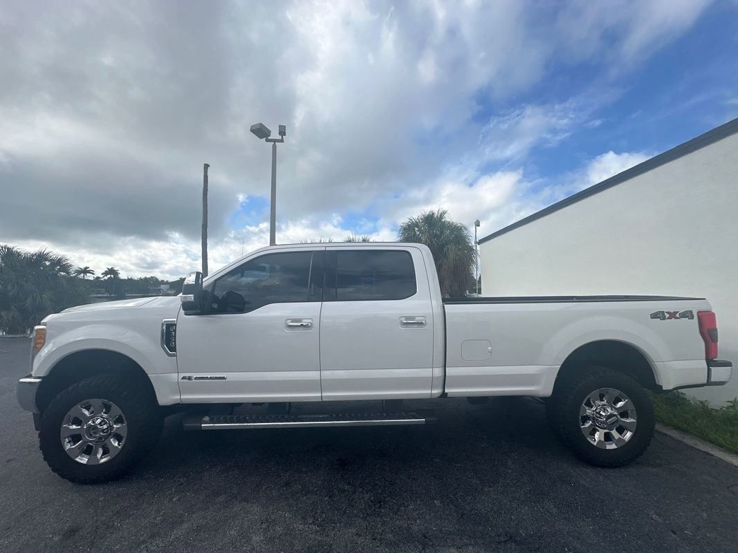 Used 2017 Ford F350 Lariat w/ Lariat Ultimate Package image 5
