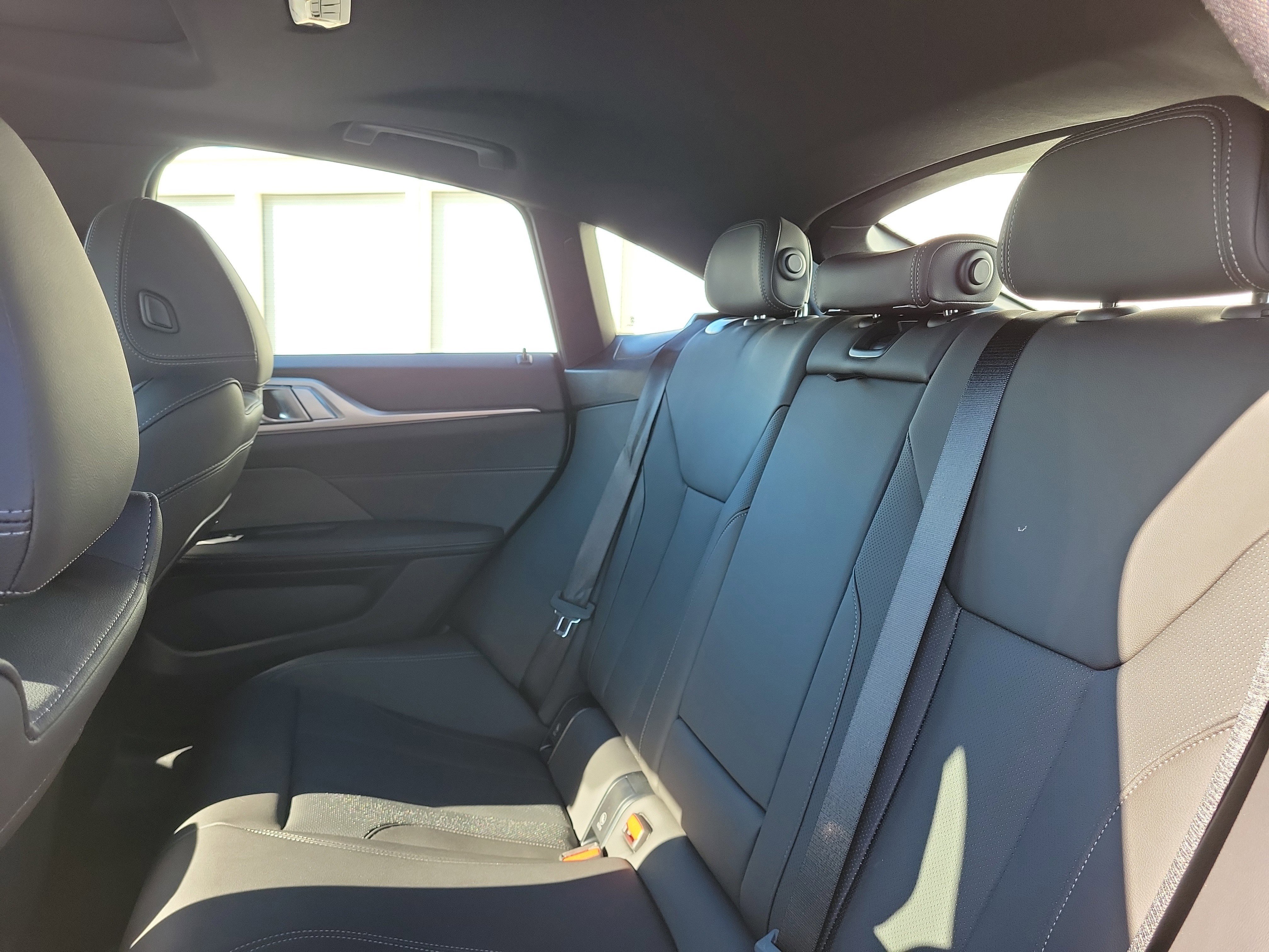 Used 2025 BMW 430i w/ Premium Package image 10