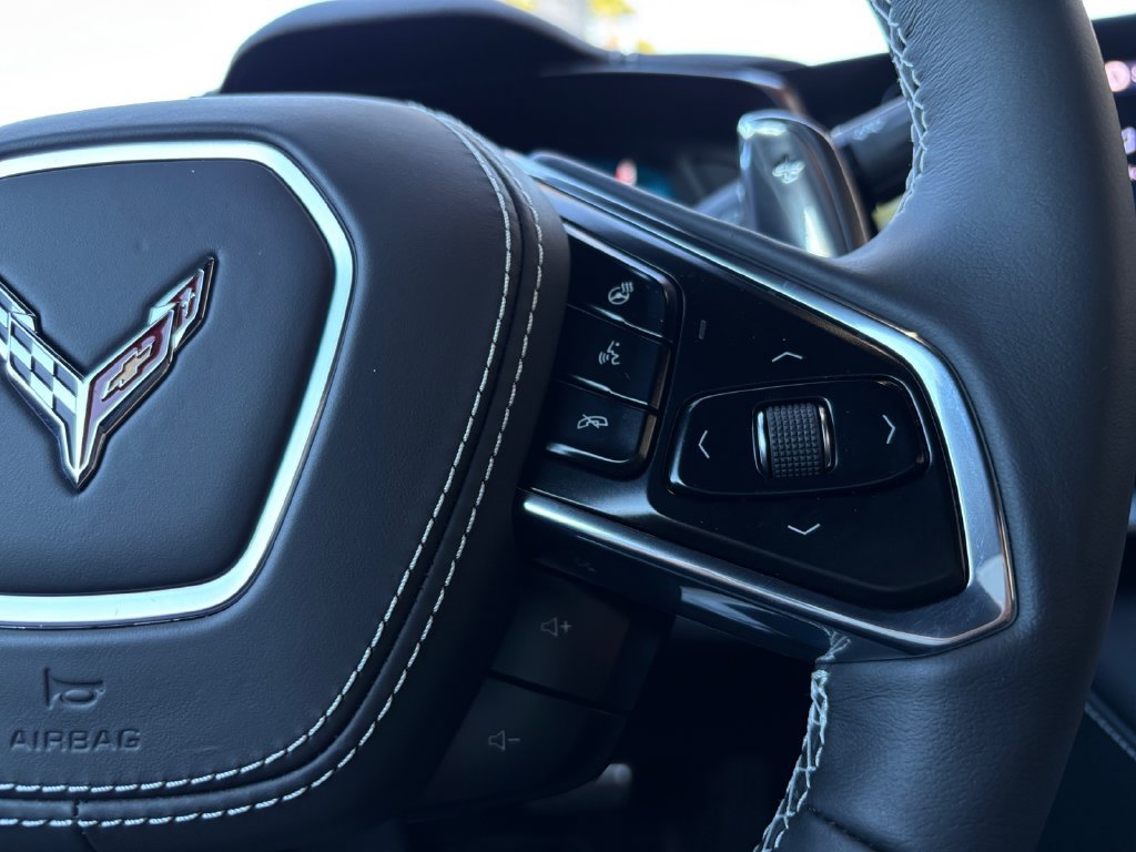 Used 2025 Chevrolet Corvette Z06 RWD image 22