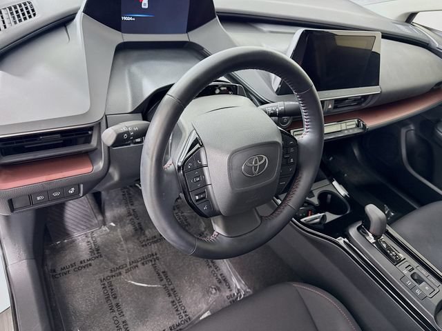 Certified 2025 Toyota Prius Plug-In Hybrid FWD image 10