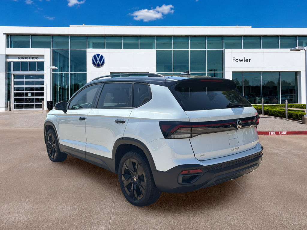 Used 2025 Volkswagen Taos SE FWD image 5