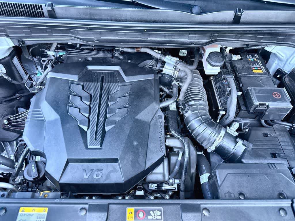 Certified 2025 Kia Carnival EX FWD image 12