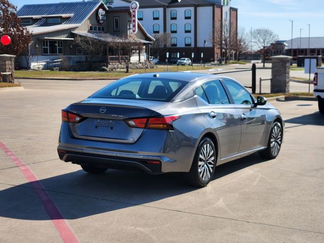 Used 2024 Nissan Altima 2.5 SV image 6