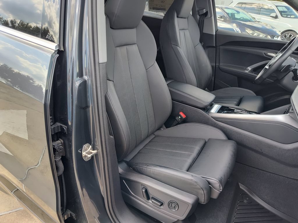Certified 2025 Audi Q5 Prestige AWD/4WD image 31