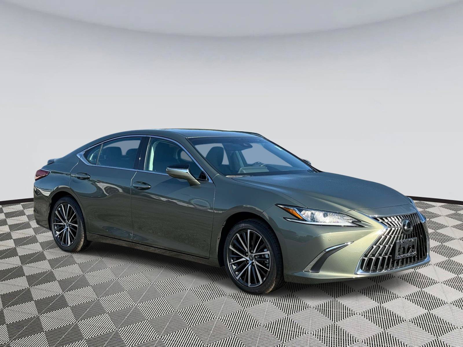 Used 2025 Lexus ES 350 w/ Premium Package FWD image 1