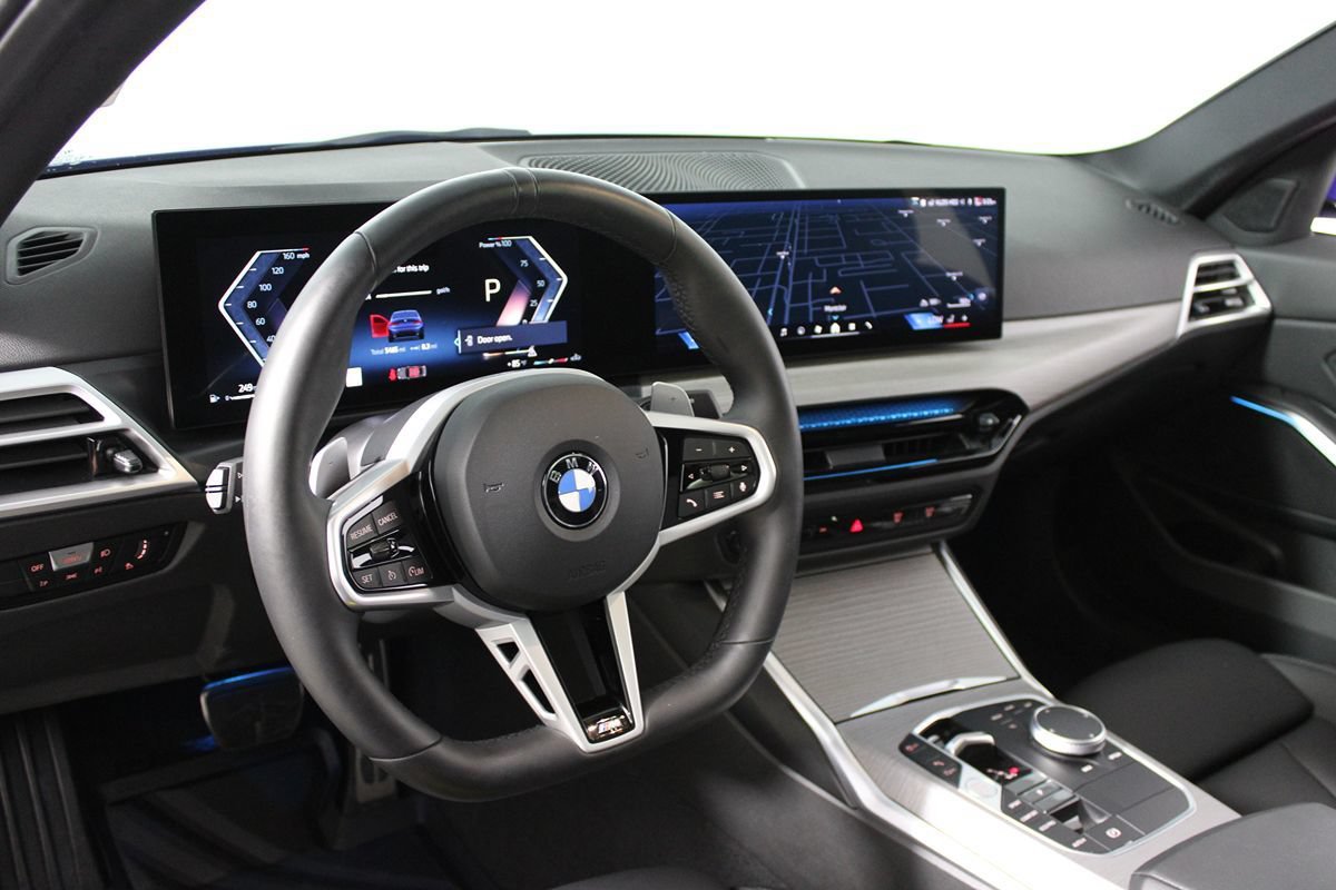 Used 2026 BMW 330i Sedan w/ M Sport Package RWD image 5
