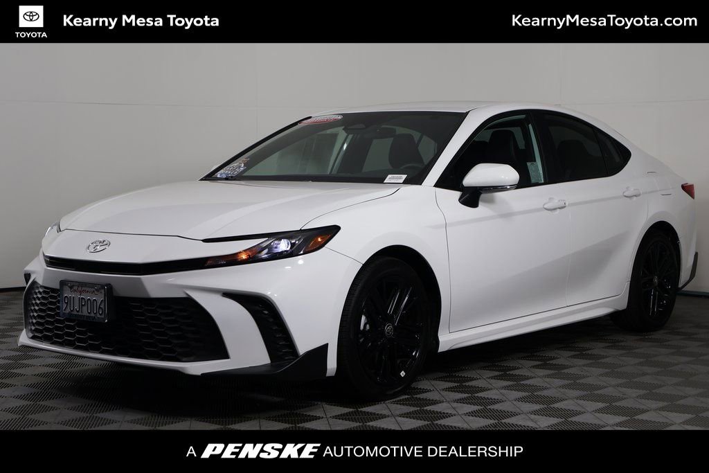 Used 2025 Toyota Camry SE