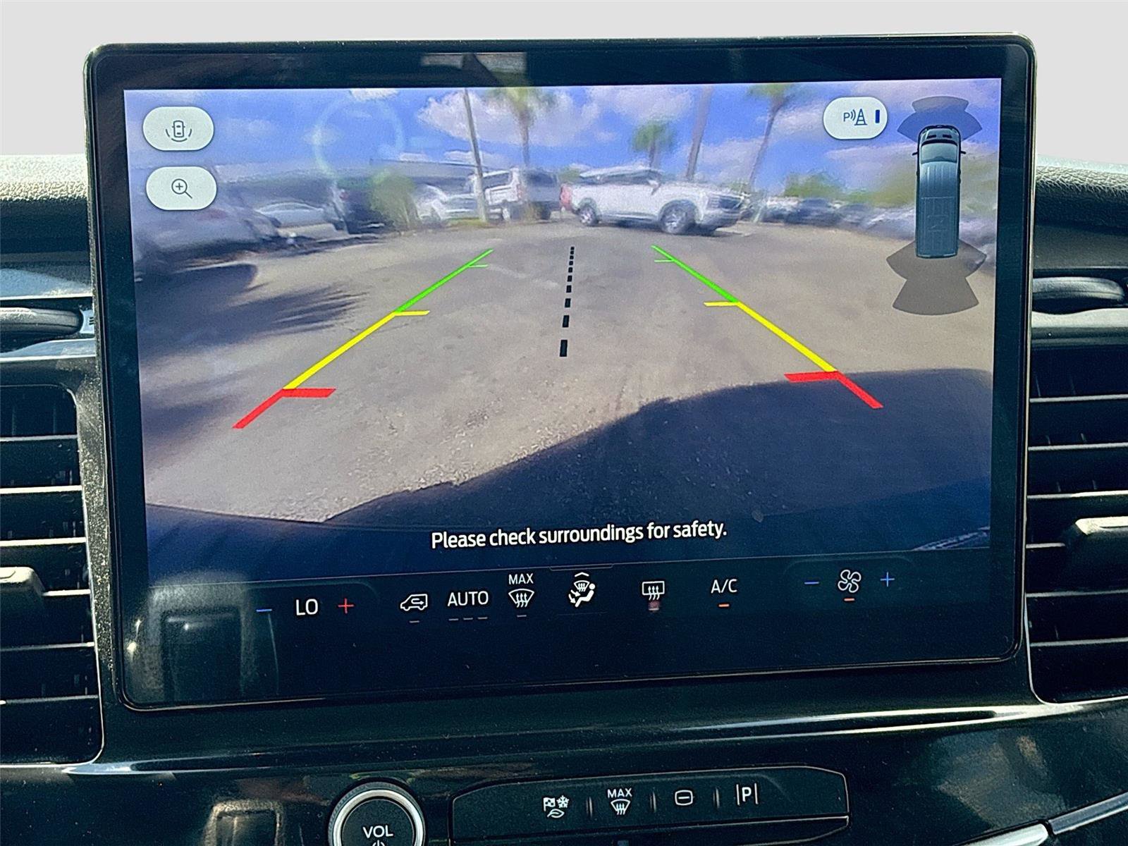 Used 2024 Ford Transit 350 XLT image 13