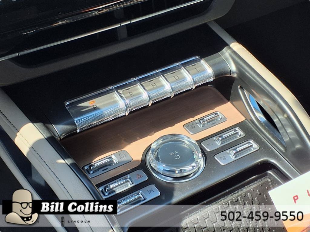 New 2025 Lincoln Nautilus Reserve w/ Jet Appearance Package AWD/4WD image 22