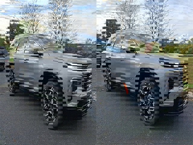 New 2026 Chevrolet Traverse High Country w/ LPO, Floor Liner Package image 3