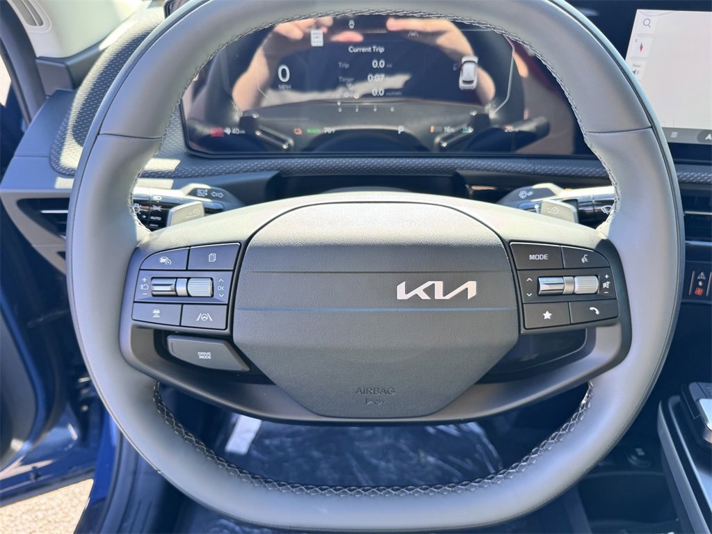 New 2025 Kia EV6 Wind image 12