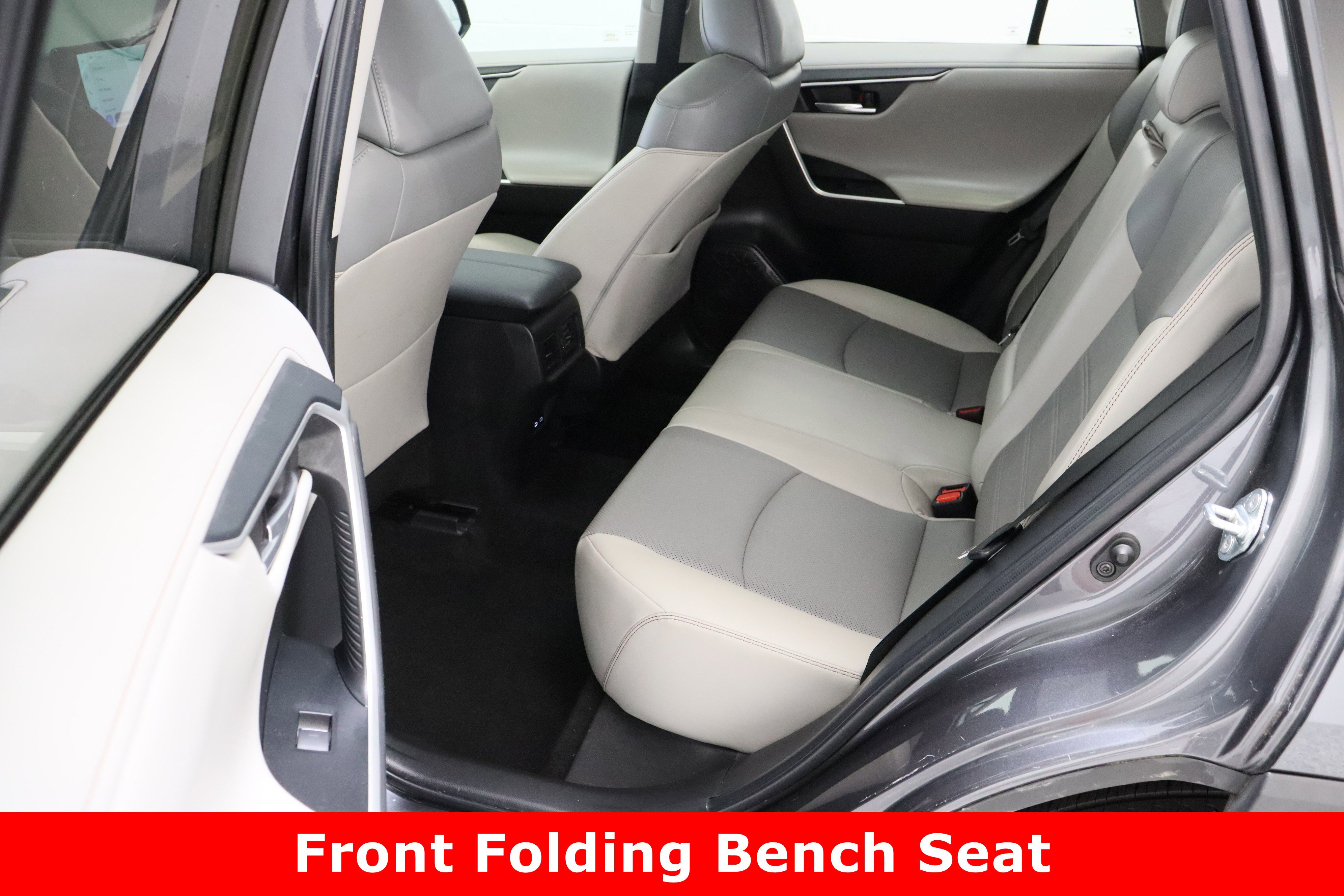 Used 2023 Toyota RAV4 Limited image 30