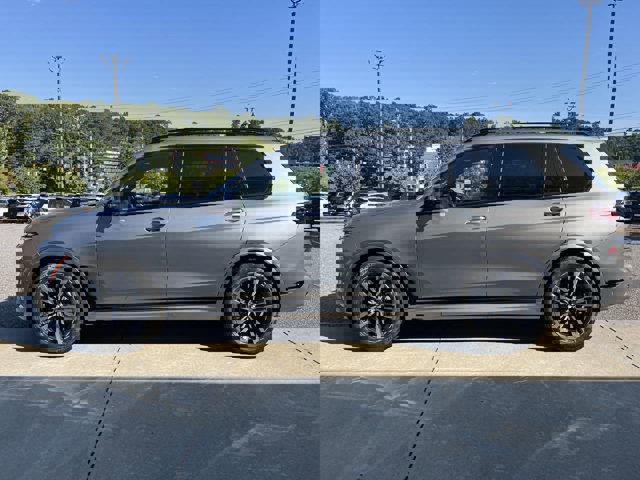 New 2026 BMW X7 xDrive40i w/ M Sport Package image 5