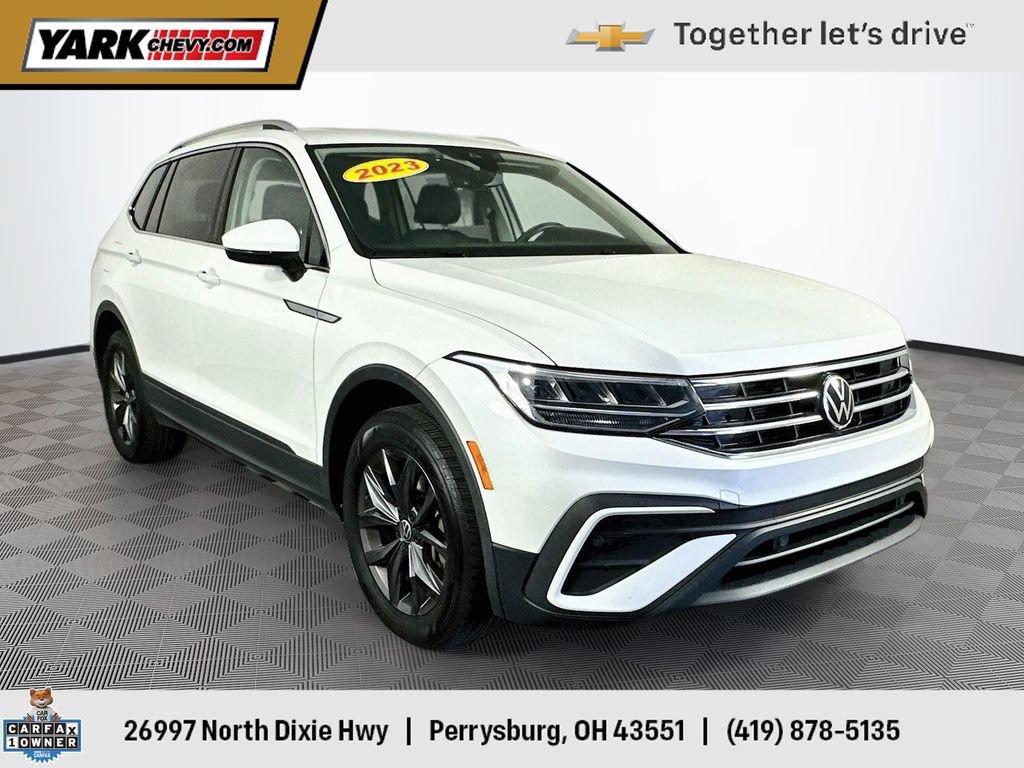 Used 2023 Volkswagen Tiguan SE w/ Panoramic Sunroof Package