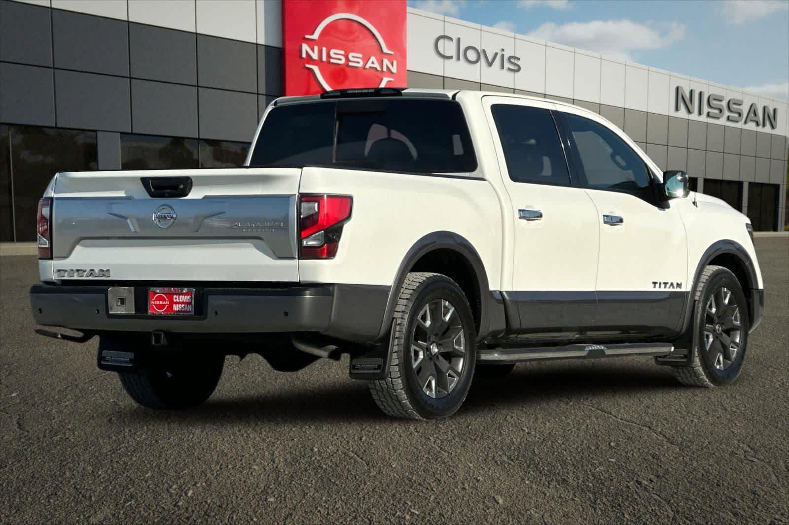 Used 2021 Nissan Titan Platinum Reserve w/ Moonroof Package RWD image 3
