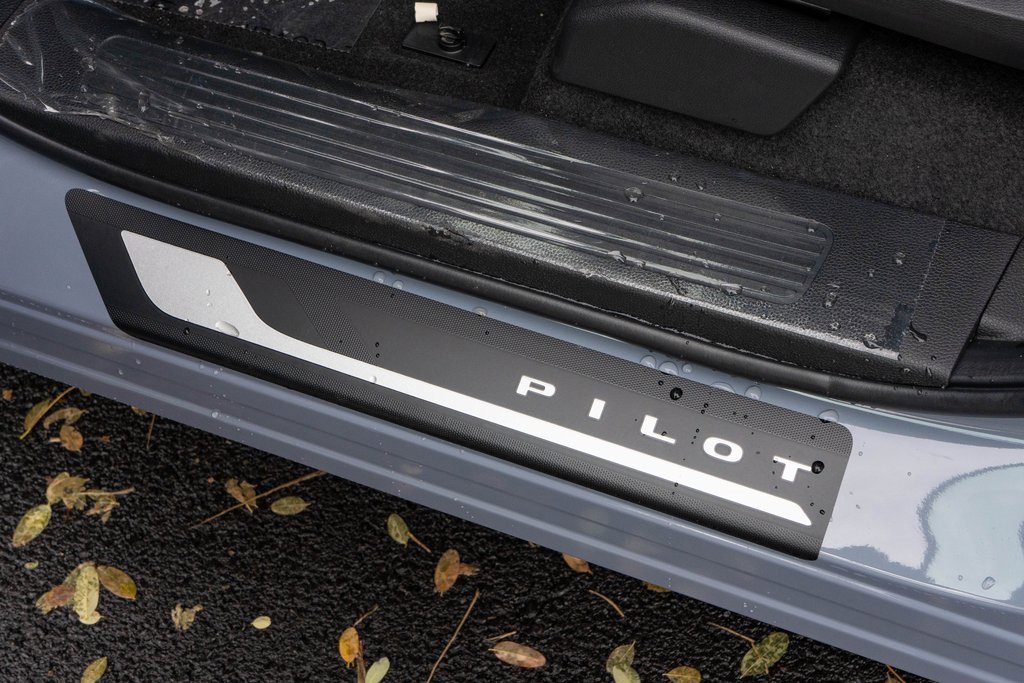 New 2025 Honda Pilot TrailSport image 27