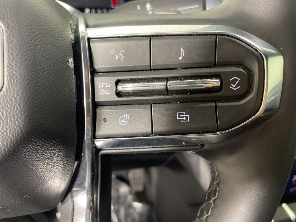 Used 2025 GMC Acadia Elevation image 22