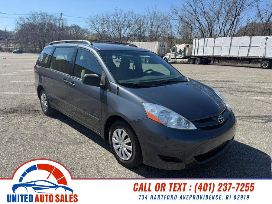 Used 2009 Toyota Sienna CE FWD image 7