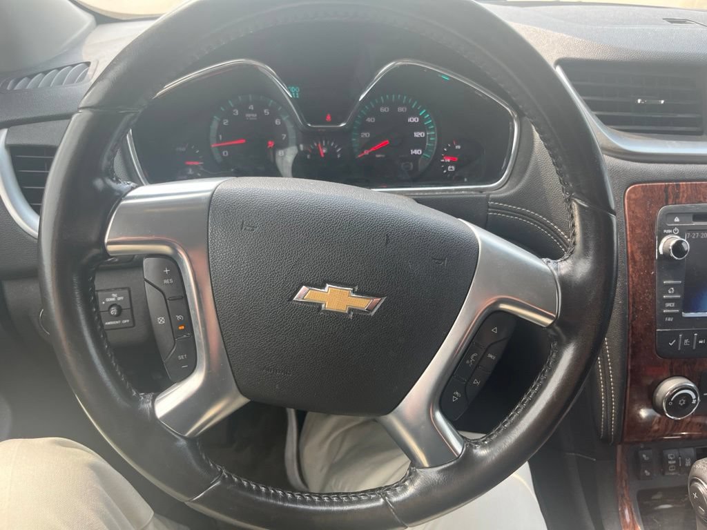 Used 2014 Chevrolet Traverse LT AWD/4WD image 17