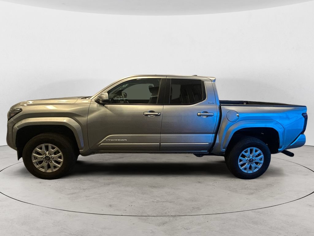 Certified 2025 Toyota Tacoma SR5 AWD/4WD image 2
